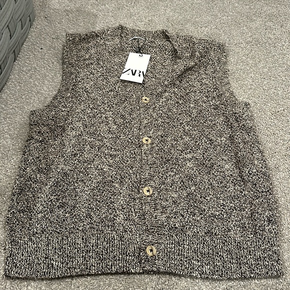 Zara Other - Zara men’s vest size medium